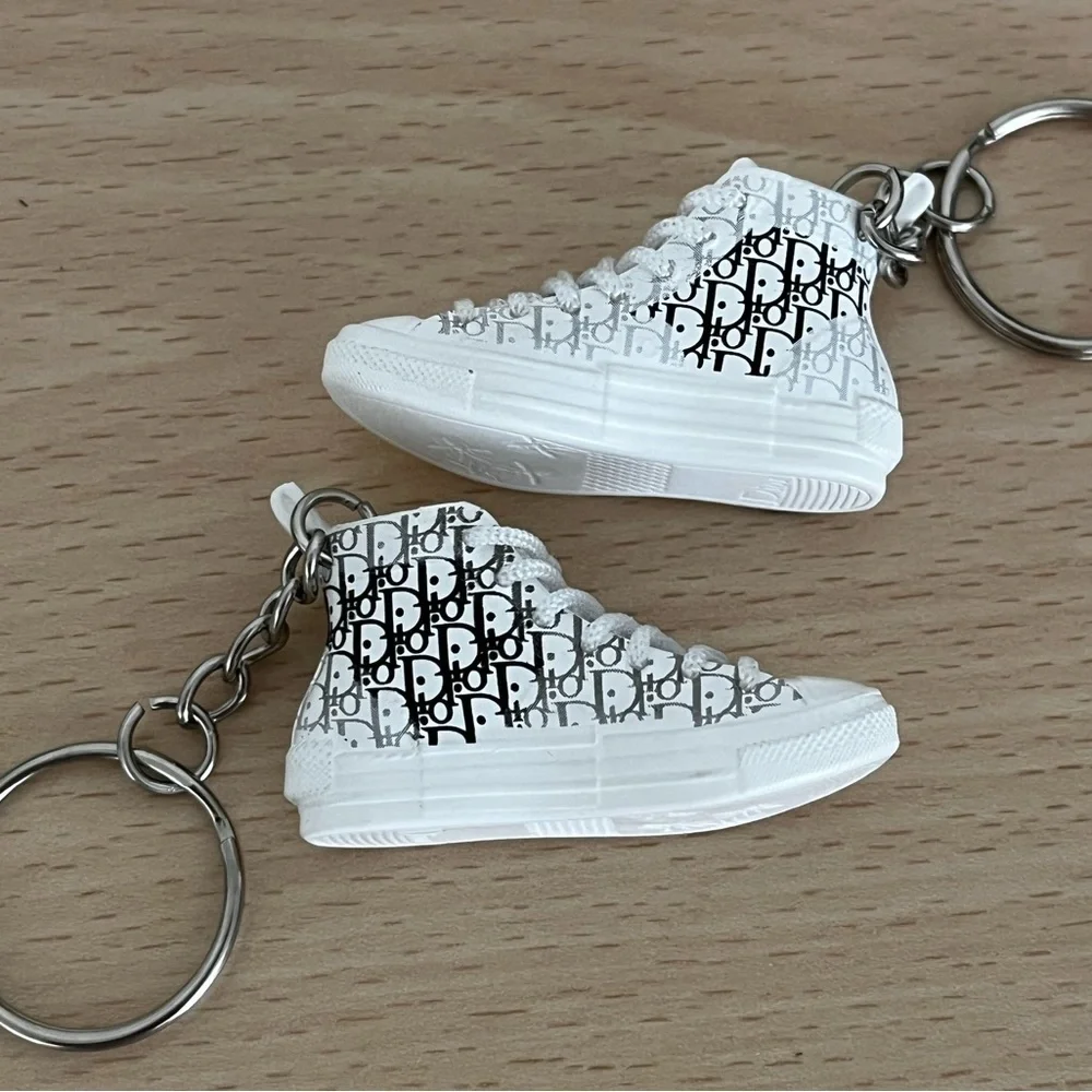 3D Mini White and Black Fashion Sneaker Keychain BNIB